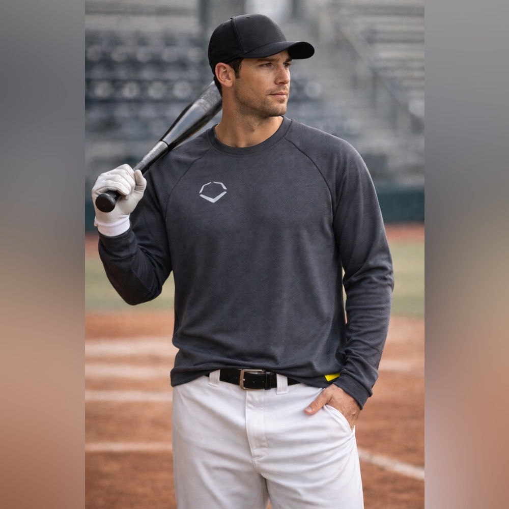 NWT! Mens EvoShield fleece sweatshirt pullover small